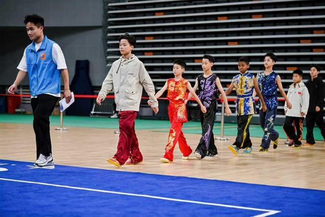 中心, AA 中心, AA