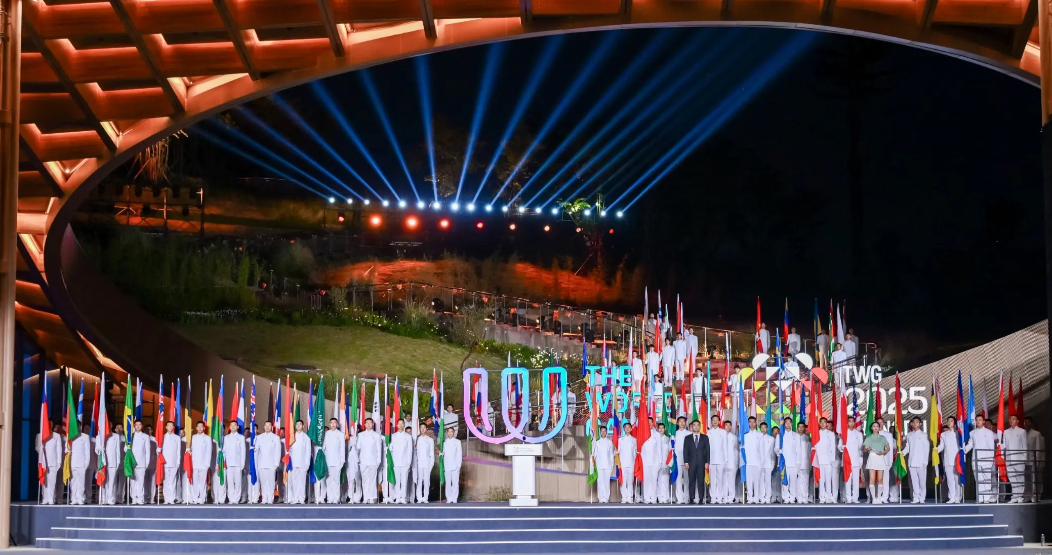 带焰火等全, entit