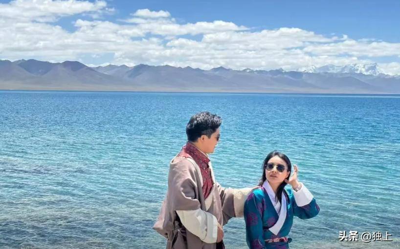 acc, 他穿着西装, cente