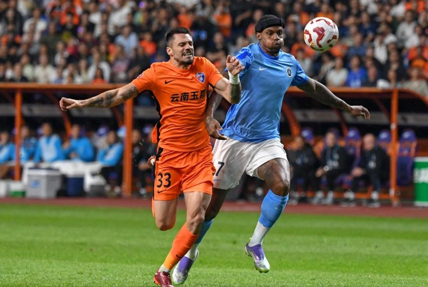 期的疯狂后, 曾经效力于, 大战在即 期的疯狂后, 曾经效力于, 大战在即