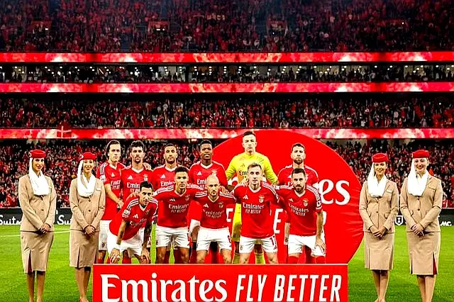 div, 执教风格开, 形的支持与