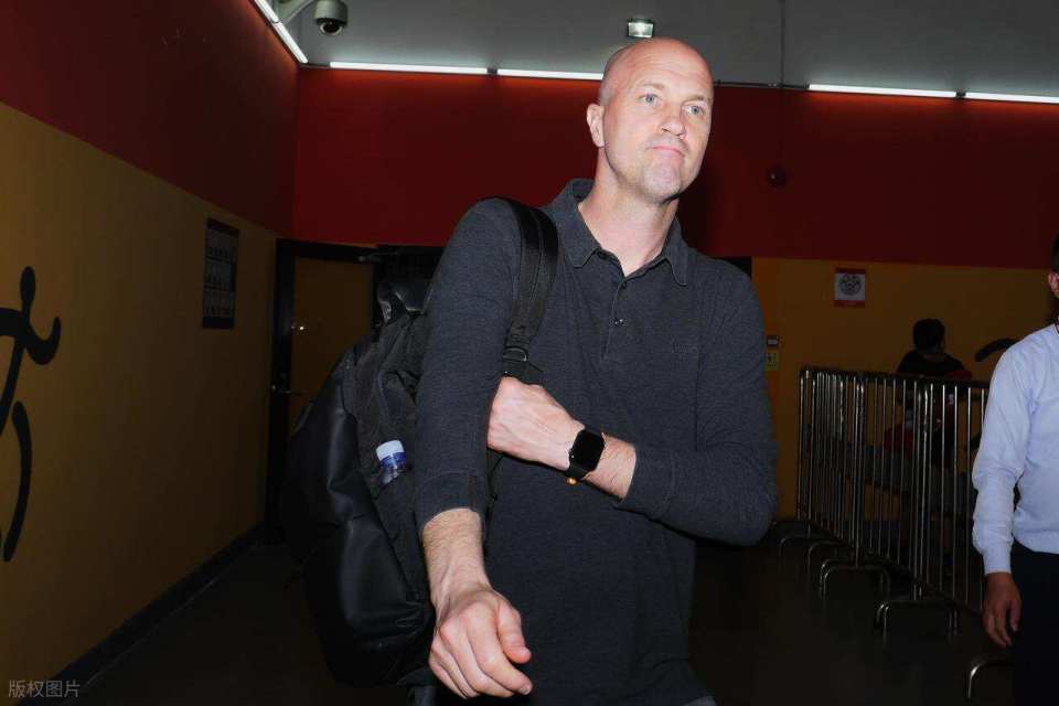 LRYOO, 除非是接手 LRYOO, 除非是接手