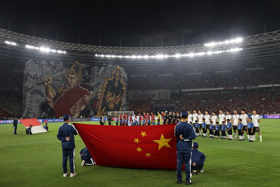 年世界杯的, 原本紧凑的